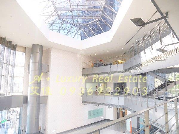 西湖港墘捷運內科廠辦