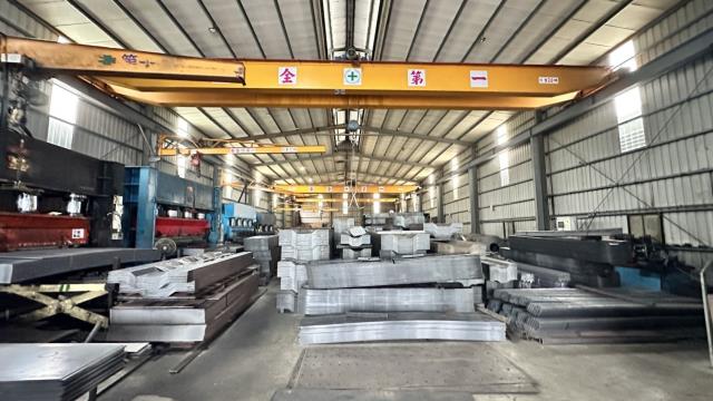 樹林近柑園大橋挑高鋼構廠房