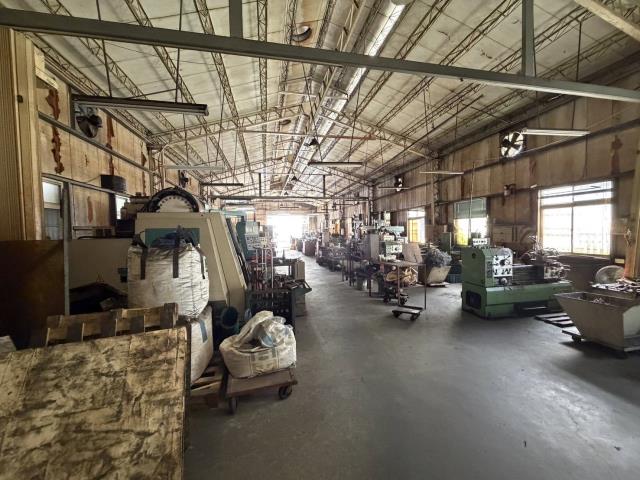 臨20米路旁RC甲工廠房