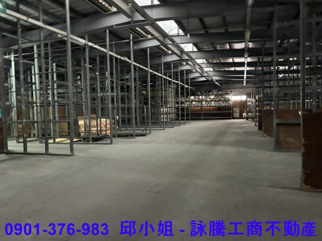 租桃園龍潭交流道RC合法廠房出租